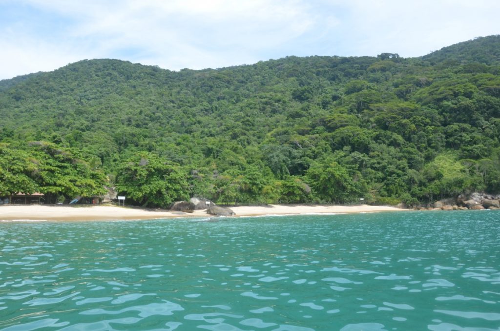 Praia Deserta da Cajaíba