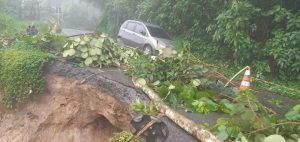 Erosão na Estrada Paraty-Cunha