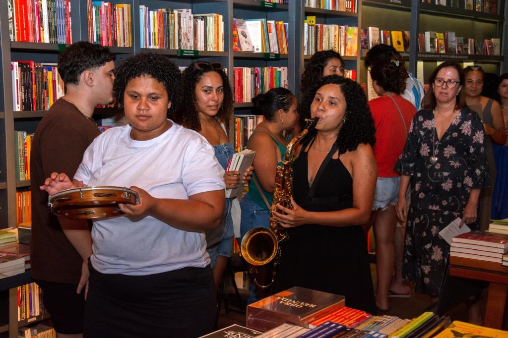Casa da Música de Paraty no Cinema da Praça