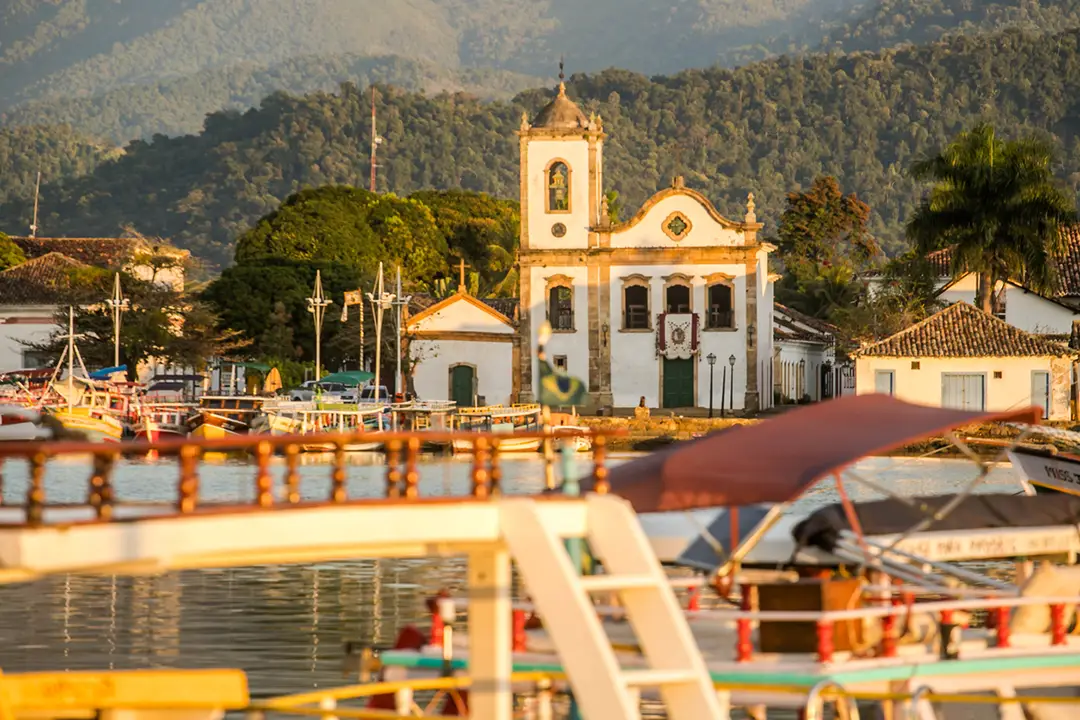 Turismo movimenta a cidade de Paraty